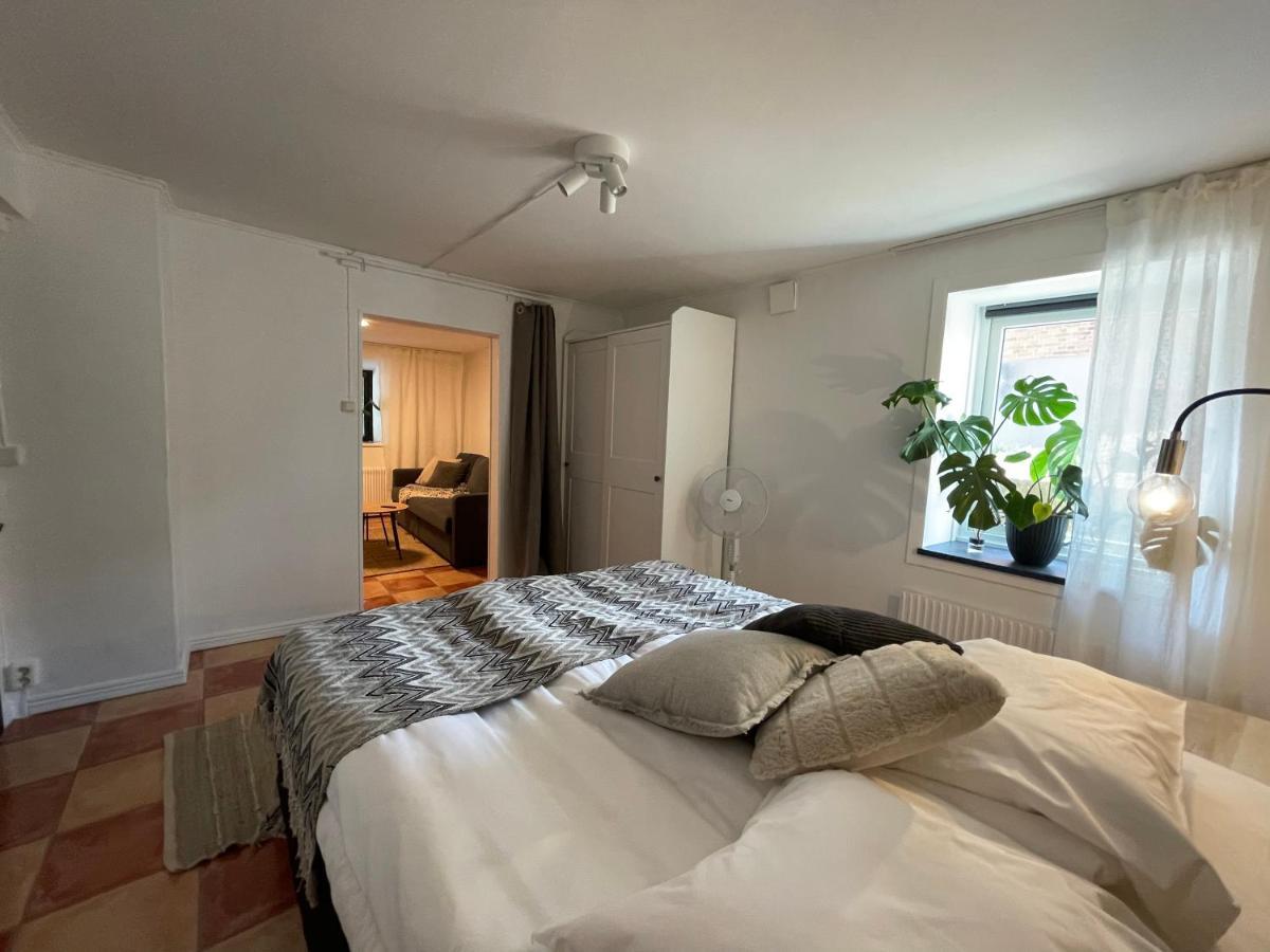 Appartamento Laegenhet Soeder Om Landsvaegen D Skivarp Esterno foto